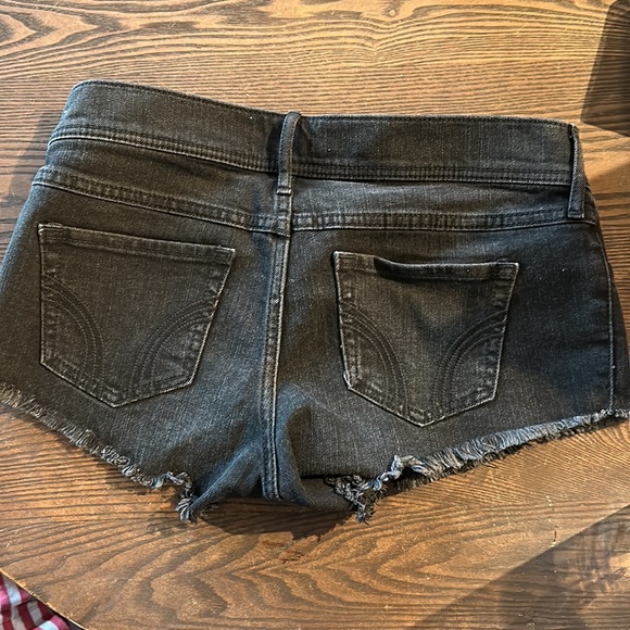 Hollister Jean shorts - Picture 2 of 3